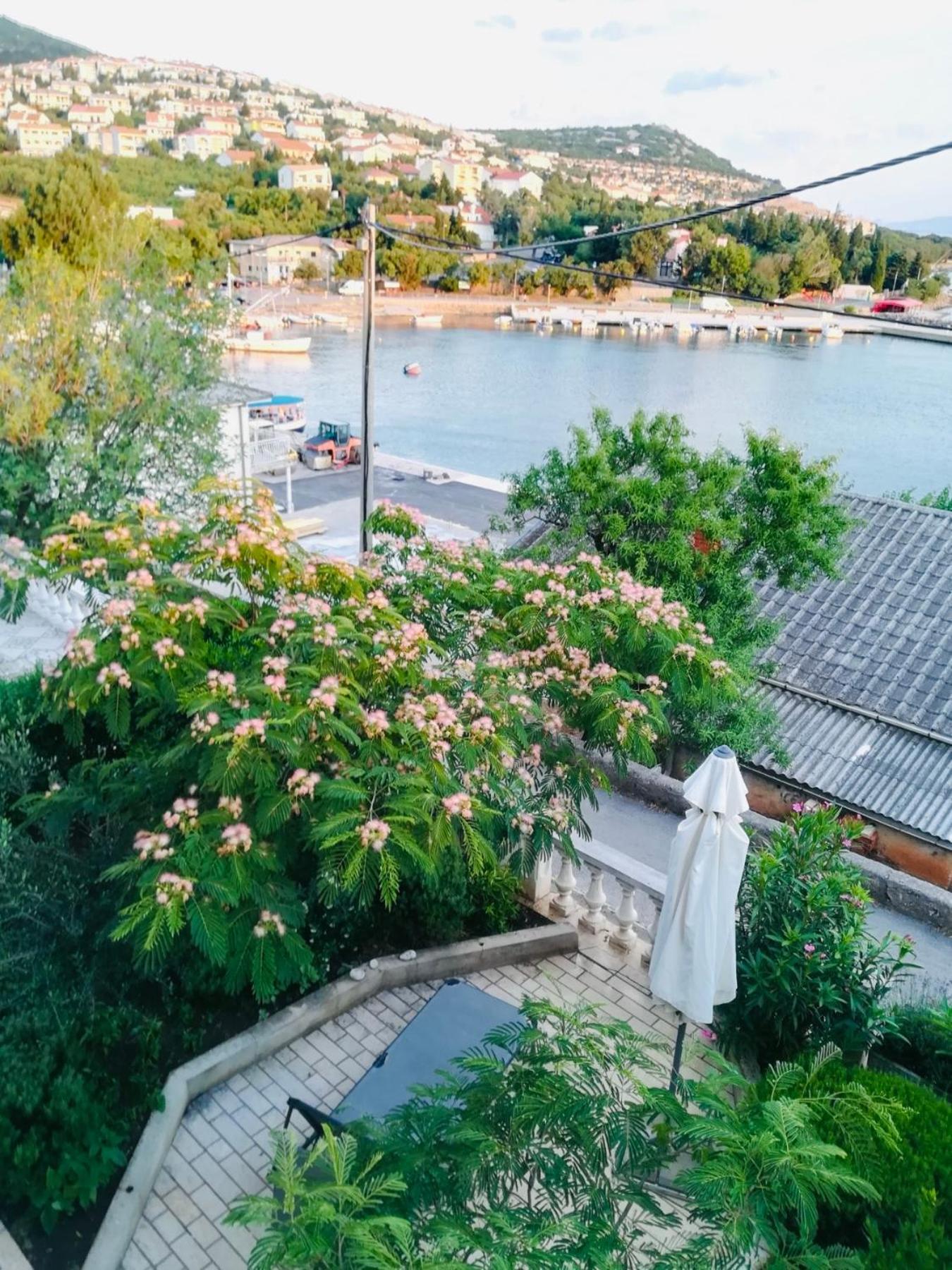 Apartmani Karla Klenovica Dış mekan fotoğraf